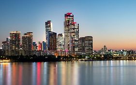 コンラッド ソウル